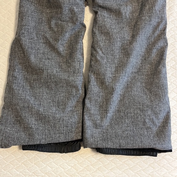 Burton snowpants, snowboarding/skiing, adjustable, zip pockets, grey, L (14-16) - Picture 12 of 16